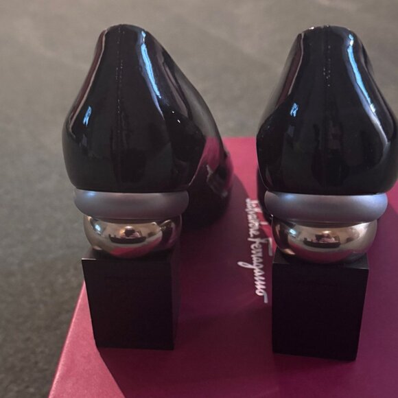 Ferragamo Black Patent Block Heel--Lilian Size 8.5 C - Picture 6 of 14